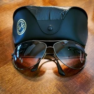 Ray-Ban Classic Aviators RB3293